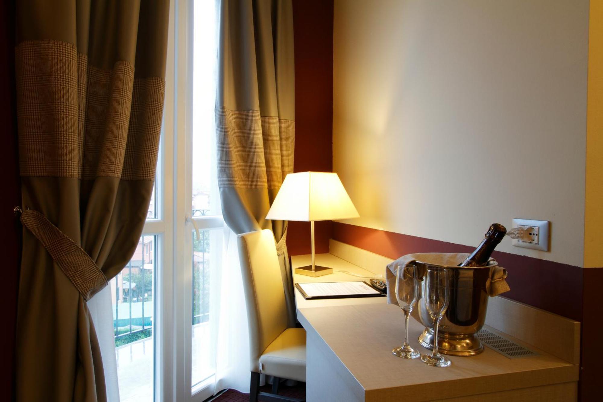 Boutique Hotel Calzavecchio Casalecchio Di Reno Esterno foto